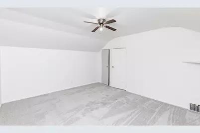 601 10th Street S, Fargo,  58103 - Photo 28