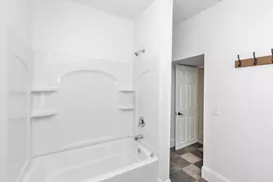 601 10th St S, Fargo,  58103 - Photo 24