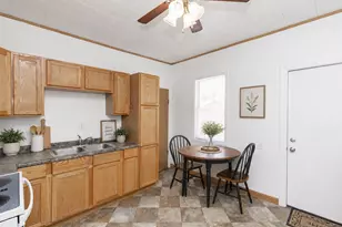 601 10th St S, Fargo,  58103 - Photo 20