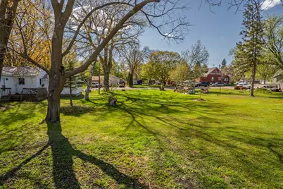 507 E 2nd Avenue, Osakis, MN 56360 - Photo 2