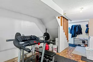 1350 Boone Ave N, Golden Valley, MN 55427 - Photo 32
