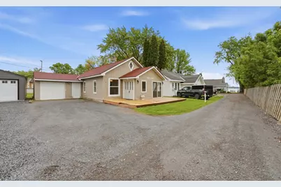 311 N Shore Drive, Forest Lake, MN 55025 - Photo 2