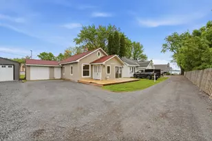 311 N Shore Dr, Forest Lake, MN 55025 - Photo 2