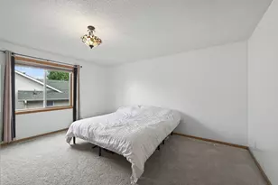 10035 Fallgold Parkway N, Brooklyn Park, MN 55443 - Photo 14