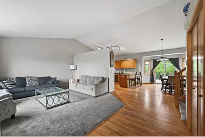 10035 Fallgold Parkway N, Brooklyn Park, MN 55443 - Photo 6