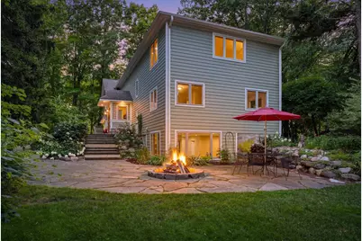 220 Frontier Court, Chanhassen, MN 55317 - Photo 4