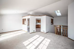 1500 Lakeview Curve, Eagan, MN 55122 - Photo 8
