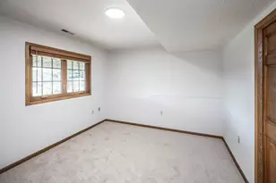 1500 Lakeview Curve, Eagan, MN 55122 - Photo 32