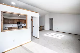 1500 Lakeview Curve, Eagan, MN 55122 - Photo 10