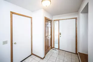 1500 Lakeview Curve, Eagan, MN 55122 - Photo 4