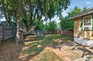 967 Rose Ave E, Saint Paul, MN 55106 - Photo 32