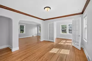 967 Rose Ave E, Saint Paul, MN 55106 - Photo 12