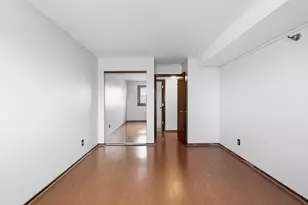 66 9th St E, Saint Paul, MN 55101 - Photo 18