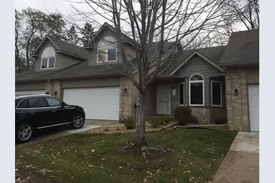 9113 Medley Circle, Golden Valley, MN 55427 - Photo 2