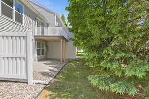 375 Wagon Wheel Ln, Chaska, MN 55318 - Photo 34