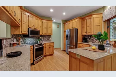 2957 E Princeton Avenue, Eau Claire, WI 54703 - Photo 10