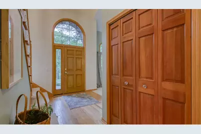 2957 E Princeton Avenue, Eau Claire, WI 54703 - Photo 2