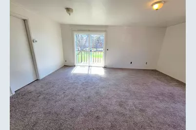 518.5 E Walnut Street, River Falls, WI 54022 - Photo 4