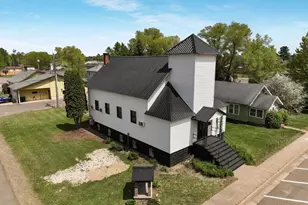 324 Douglas St, Chetek, WI 54728 - Photo 6