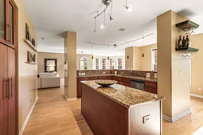 573 S 10th Street, Minneapolis, MN 55404 - Photo 22