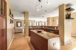 573 S 10th St, Minneapolis, MN 55404 - Photo 22