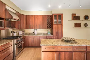 573 S 10th St, Minneapolis, MN 55404 - Photo 26