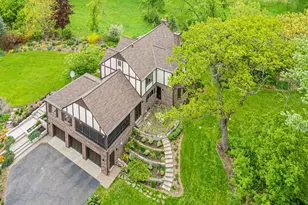 3 Meadow Ln, Dellwood, MN 55110 - Photo 2