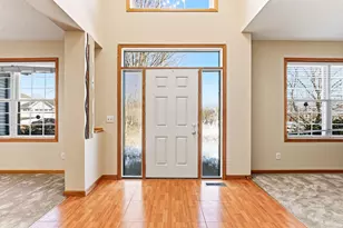 2888 Eagle Valley Dr, Woodbury, MN 55129 - Photo 8
