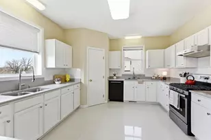 2888 Eagle Valley Dr, Woodbury, MN 55129 - Photo 16