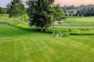2888 Eagle Valley Dr, Woodbury, MN 55129 - Photo 56