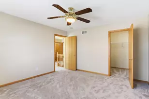 2888 Eagle Valley Dr, Woodbury, MN 55129 - Photo 32