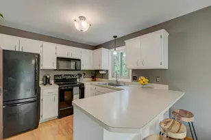 4466 Margaret St, White Bear Township, MN 55110 - Photo 10