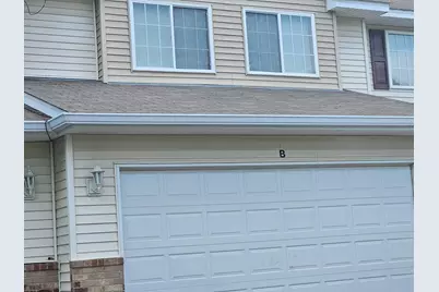 3560 Sterling Heights Drive #B, River Falls, WI 54022 - Photo 2
