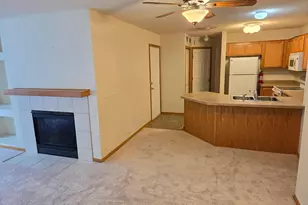 3560 Sterling Heights Dr, River Falls, WI 54022 - Photo 4