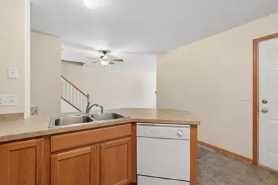3560 Sterling Heights Drive #B, River Falls, WI 54022 - Photo 6