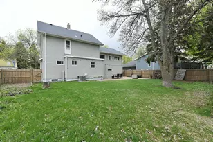 1533 16th St S, Fargo,  58103 - Photo 4