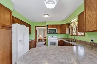 904 Division St, Deer River, MN 56636 - Photo 6