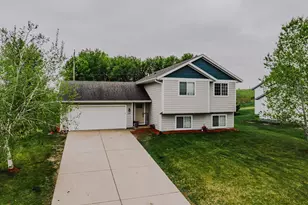 1170 Coakley St, Paynesville, MN 56362 - Photo 2
