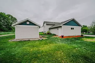 1170 Coakley St, Paynesville, MN 56362 - Photo 30