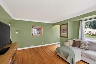 1843 Montana Ave E, Saint Paul, MN 55119 - Photo 6