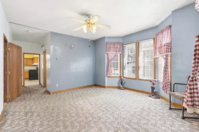 102 E Lyon Street, Minneota, MN 56264 - Photo 4