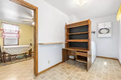 102 E Lyon Street, Minneota, MN 56264 - Photo 18