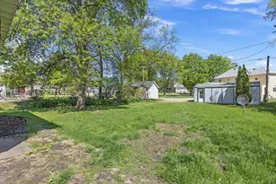 102 E Lyon St, Minneota, MN 56264 - Photo 26