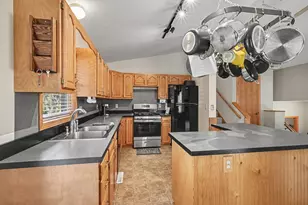 932 Hillside Ave SW, New Prague, MN 56071 - Photo 6