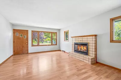 3110 39th Avenue NE, Saint Paul, MN 55421 - Photo 6
