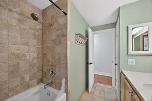 548 22nd St NE, Rochester, MN 55906 - Photo 10