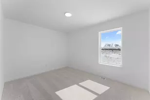 1911 Dogwood Ct, Carver, MN 55315 - Photo 14