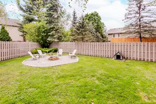129 Hemlock Pl, Vadnais Heights, MN 55127 - Photo 10