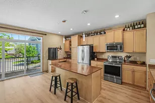 15555 Eagles Nest Wy, Apple Valley, MN 55124 - Photo 6