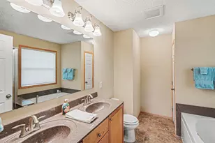15555 Eagles Nest Wy, Apple Valley, MN 55124 - Photo 20